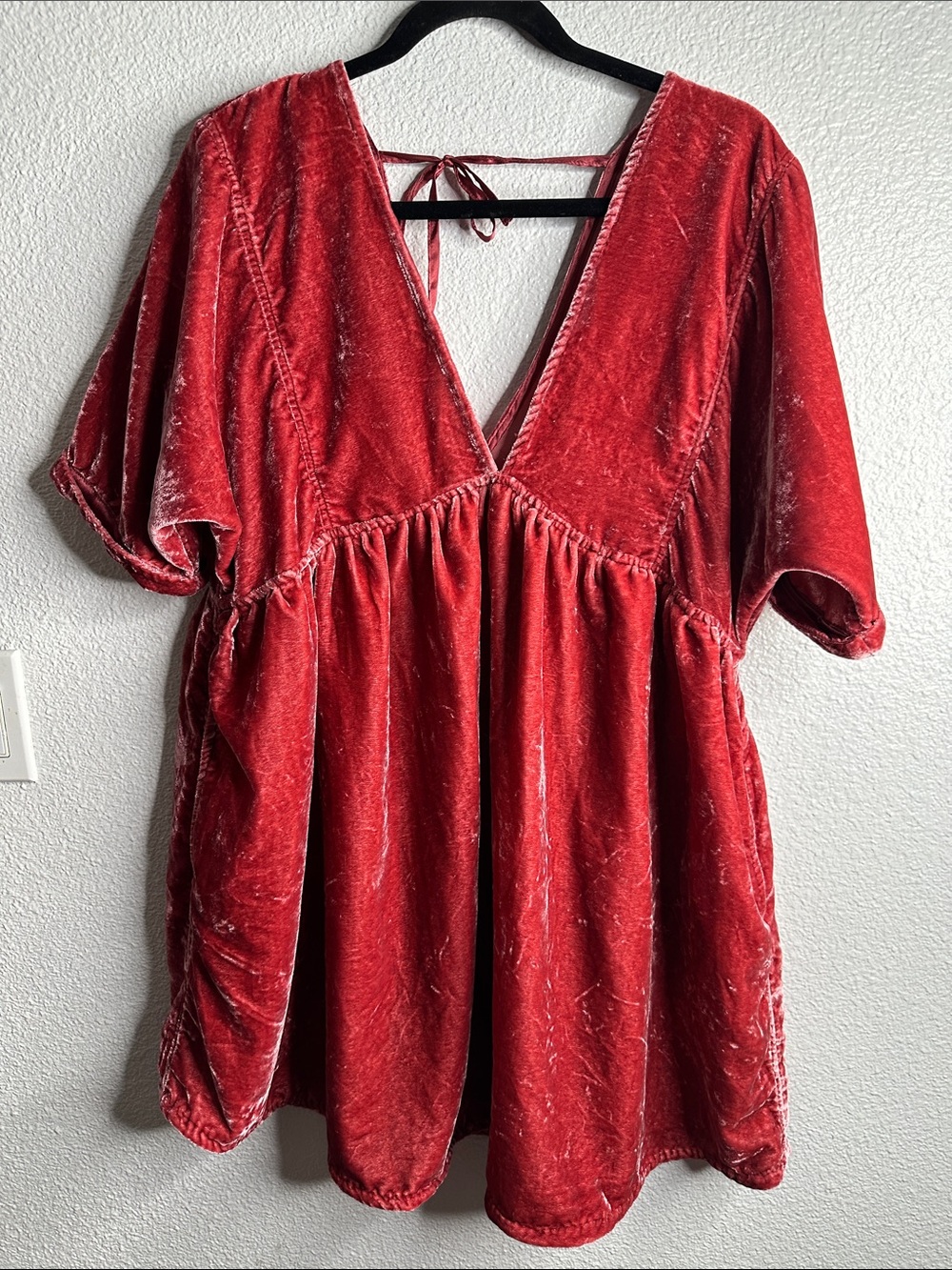 Free people salmon Red Velvet V-Neck Women’s mini dress size M